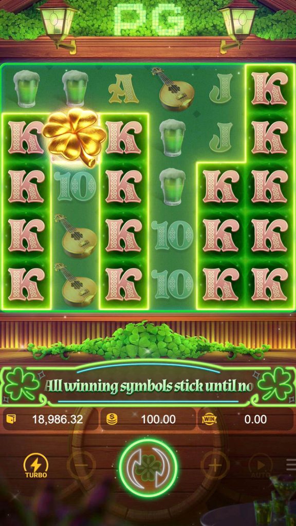 Lucky Clover Riches - PG Soft